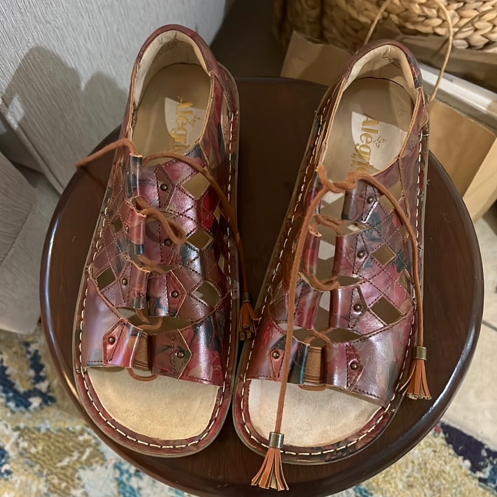 Alegria sandals size 41